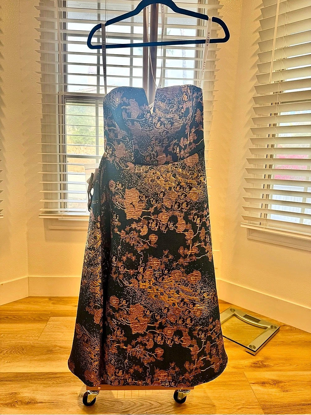 Azazie Atelier Marlie Floral Maxi Dress Black & Gold Size 6 NWT